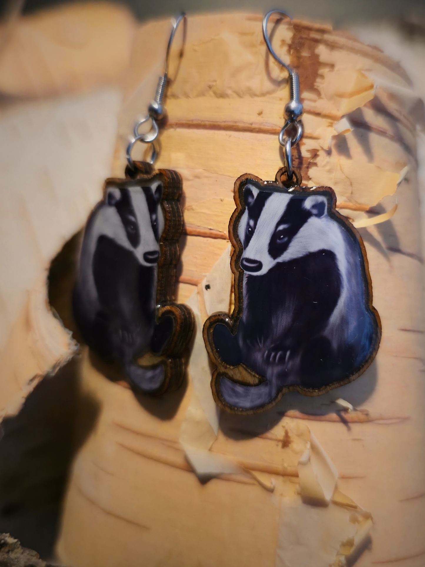 Mäyrä-korvakorut 2.0 (koivu&epoksi)