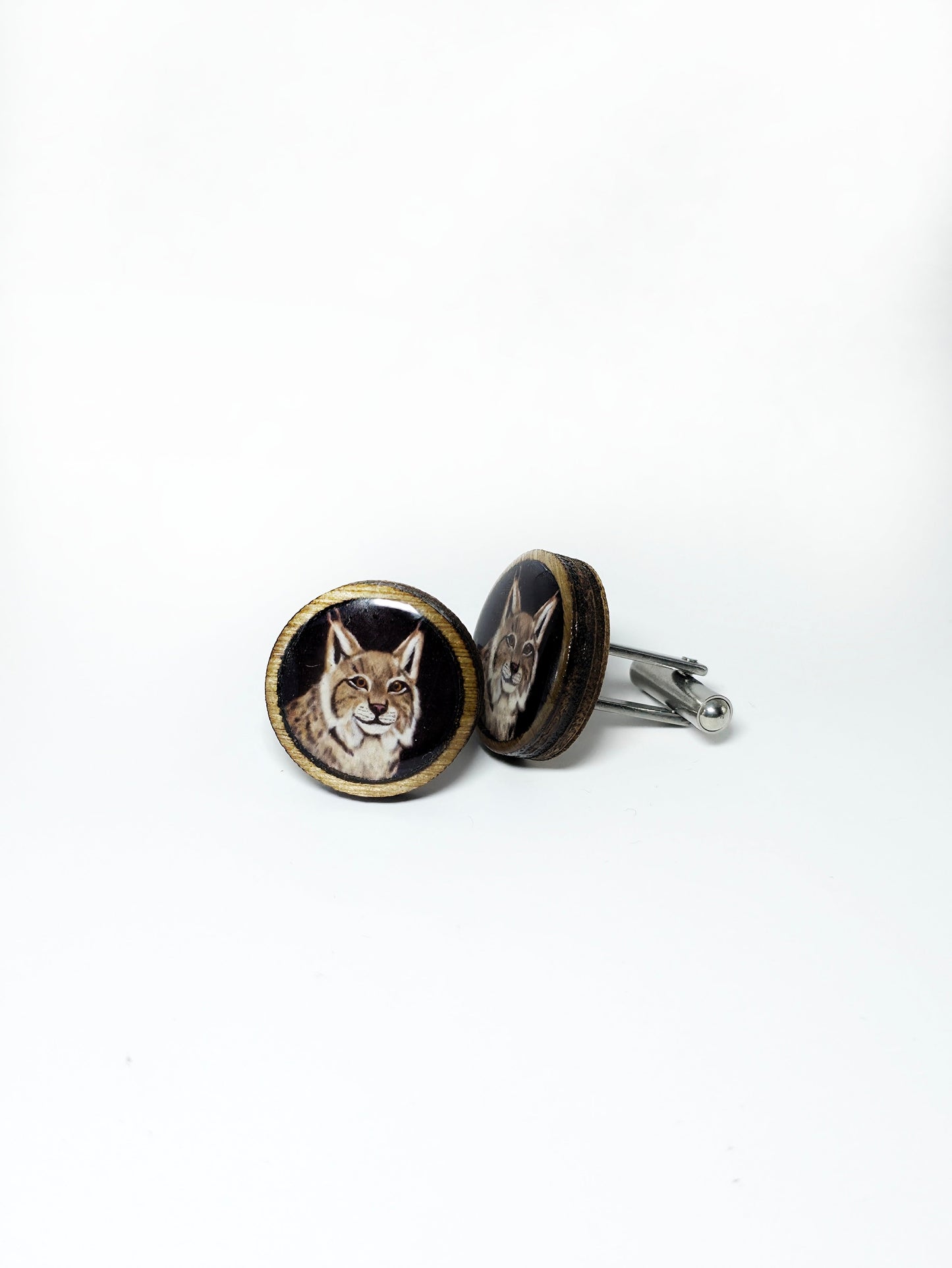 Kalvosinnapit (puu&epoksi) Vioris - käsintehdyt korut ja tuotteet