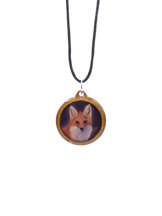 Kettu-kaulakoru (puu&epoksi) Vioris - käsintehdyt korut ja tuotteet