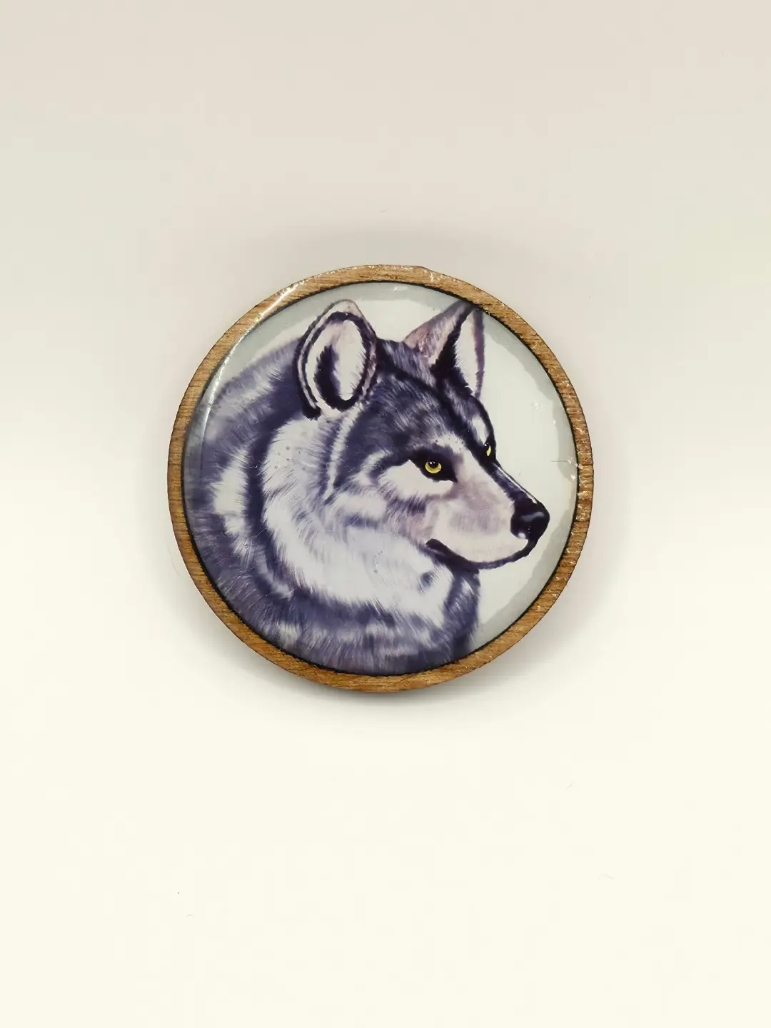 Valkoinen Susi-magneetti koivua ja epoksia