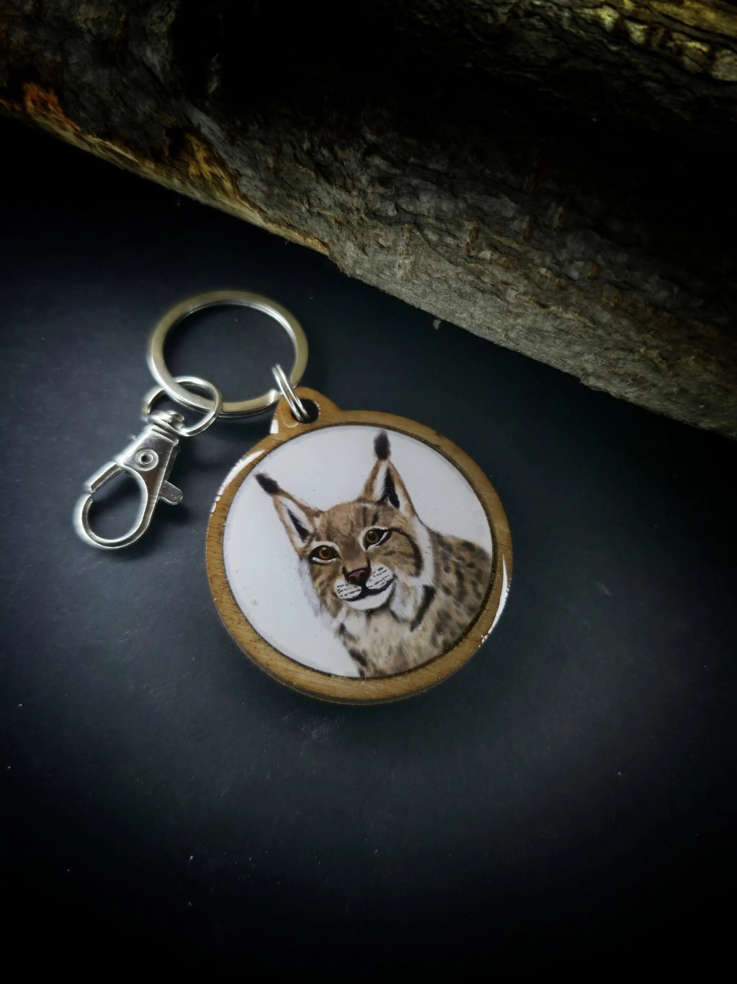 Ilves-avaimenperä (koivu&epoksi) Vioris - käsintehdyt korut ja tuotteet