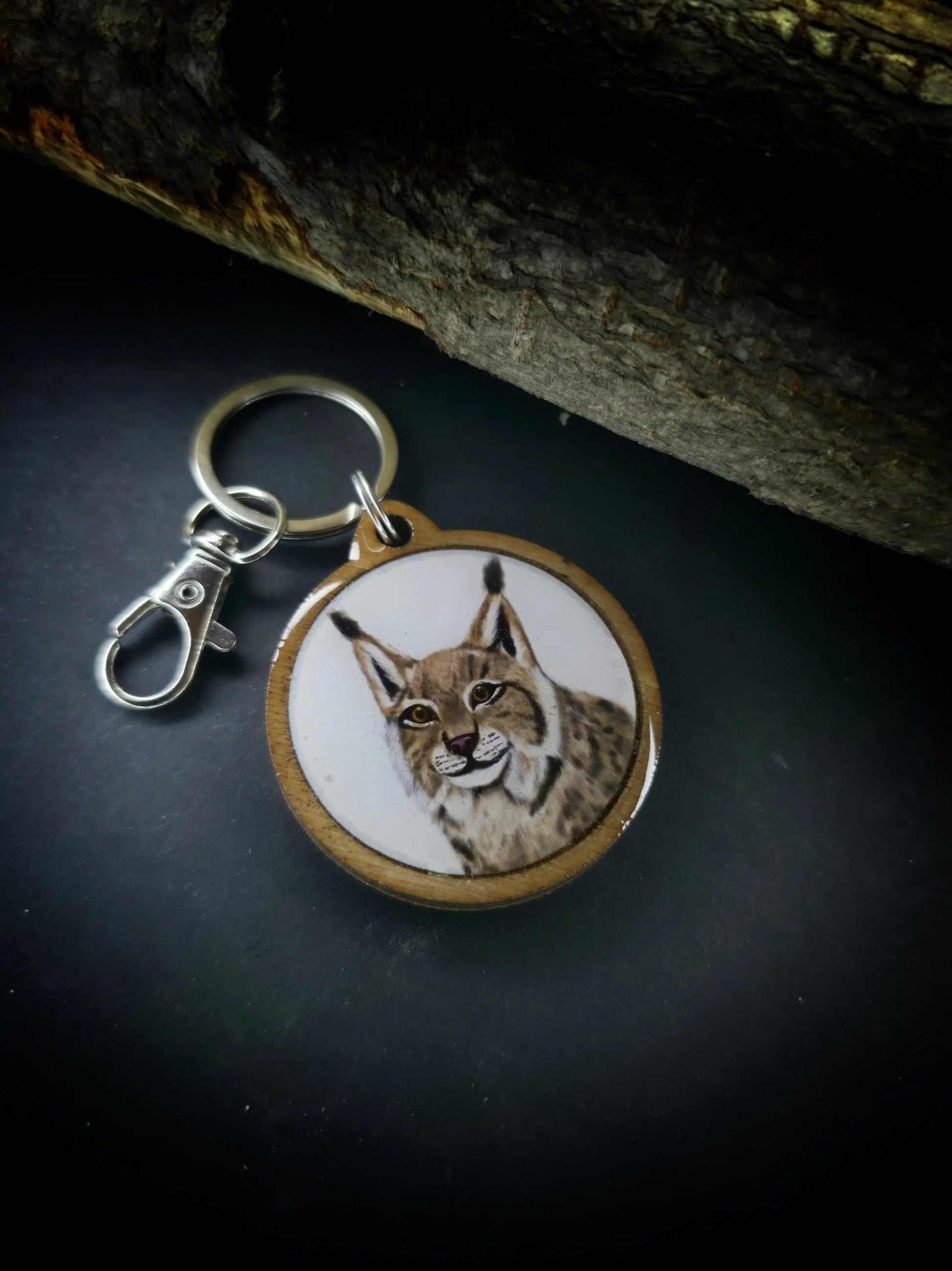 Ilves-avaimenperä (koivu&epoksi) Vioris - käsintehdyt korut ja tuotteet