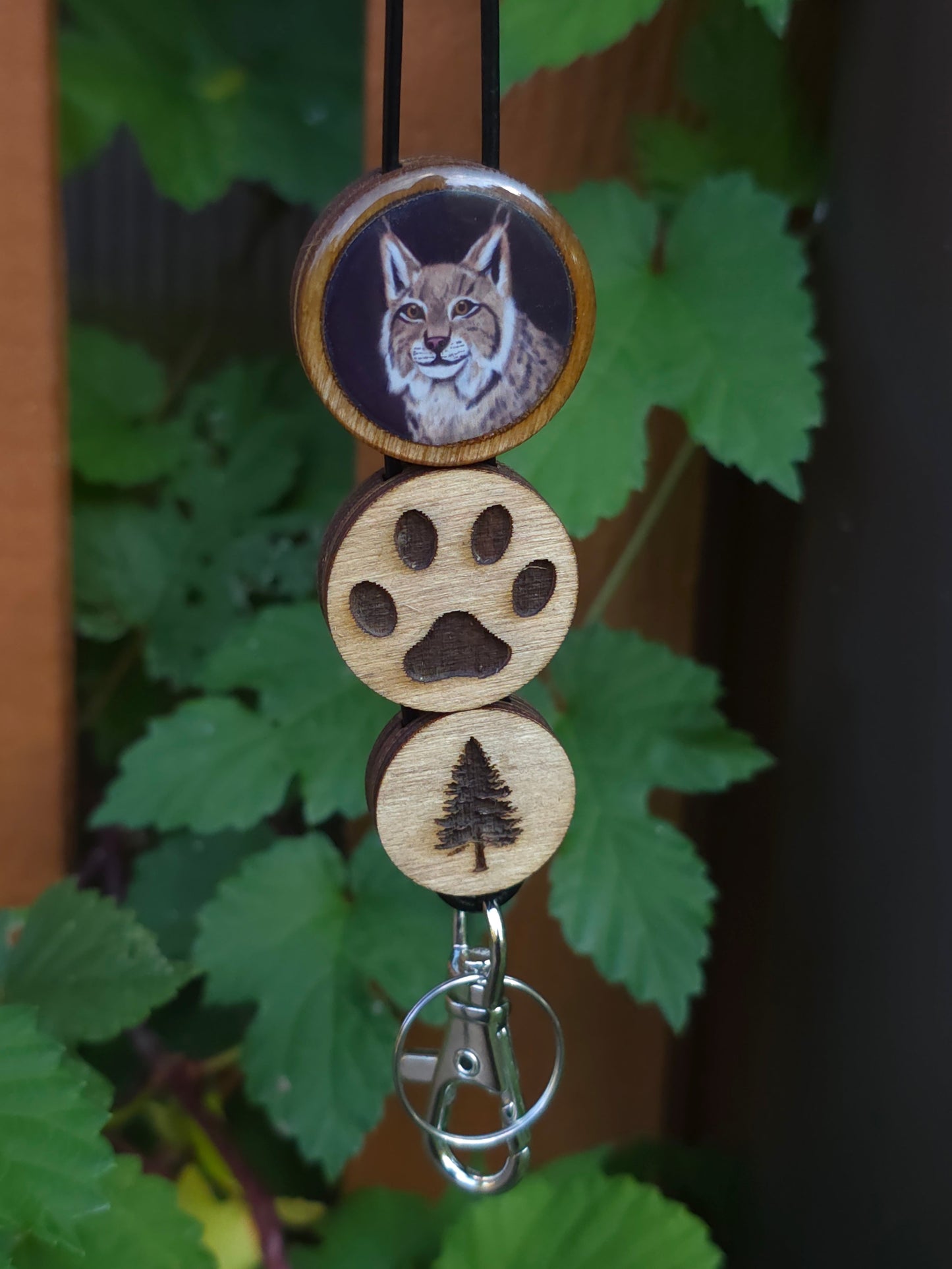 Ilves-avainnauha Vioris - käsintehdyt korut ja tuotteet