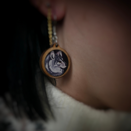 Susi-korvakorut (koivu&epoksi) Vioris - käsintehdyt korut ja tuotteet