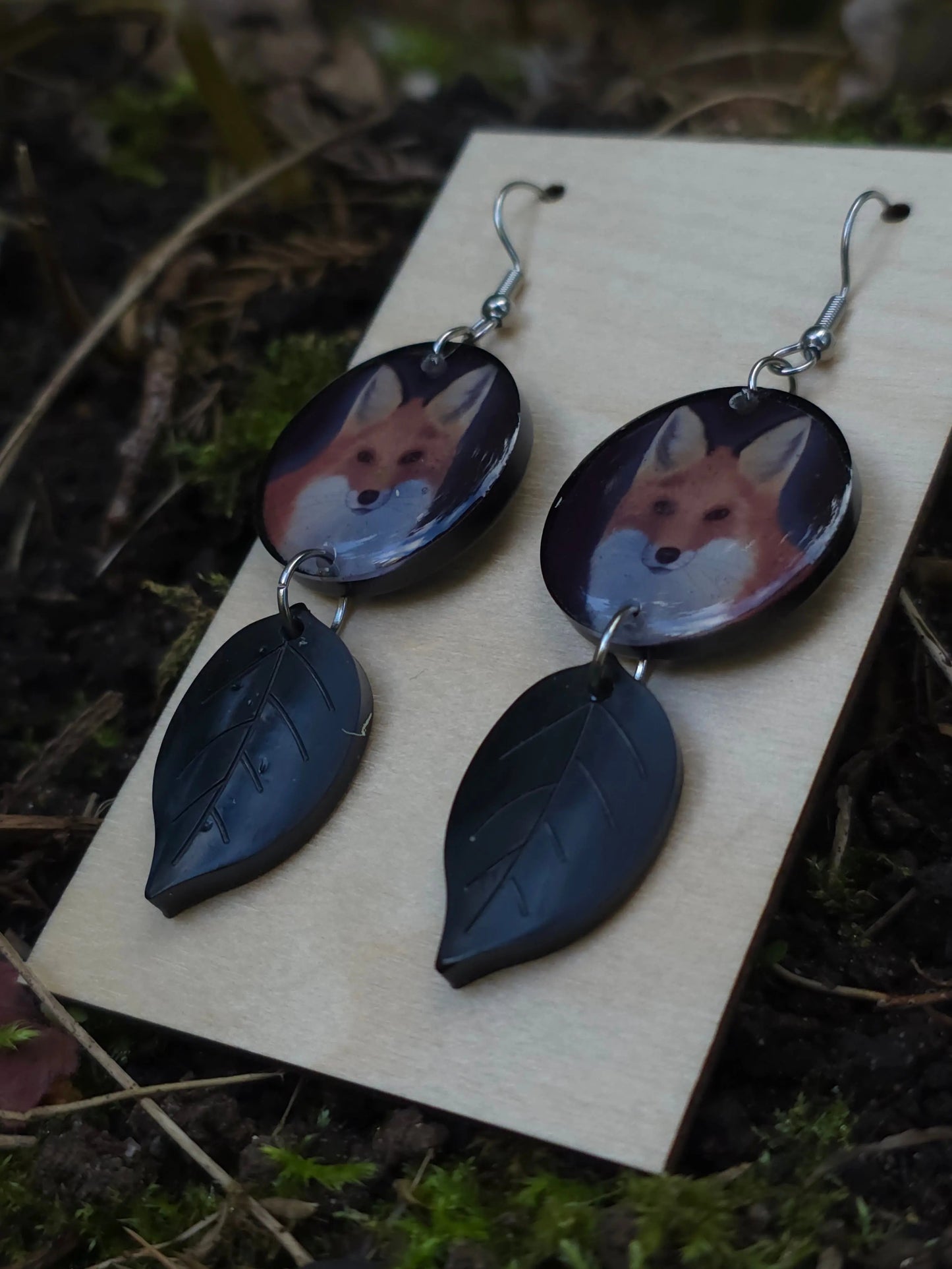 Kettu-korvakorut (epoksi) Vioris - käsintehdyt korut ja tuotteet