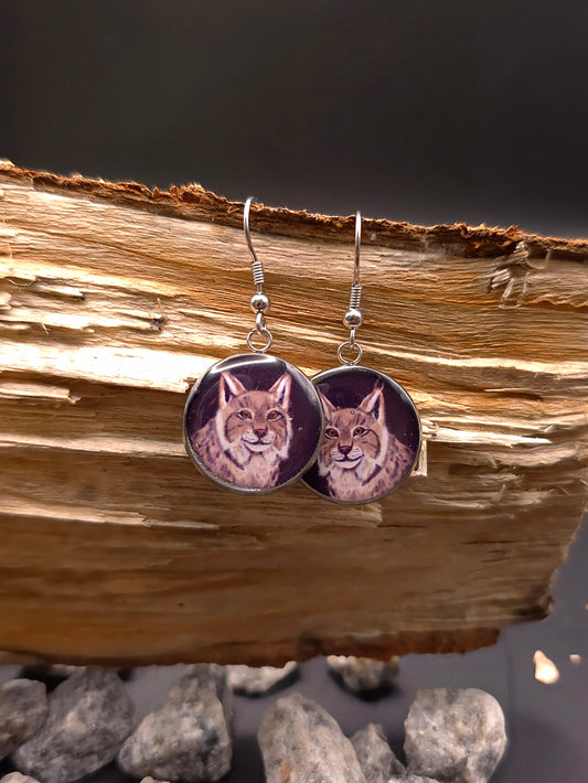 Korvakorut metallipohjalla Vioris - käsintehdyt korut ja tuotteet