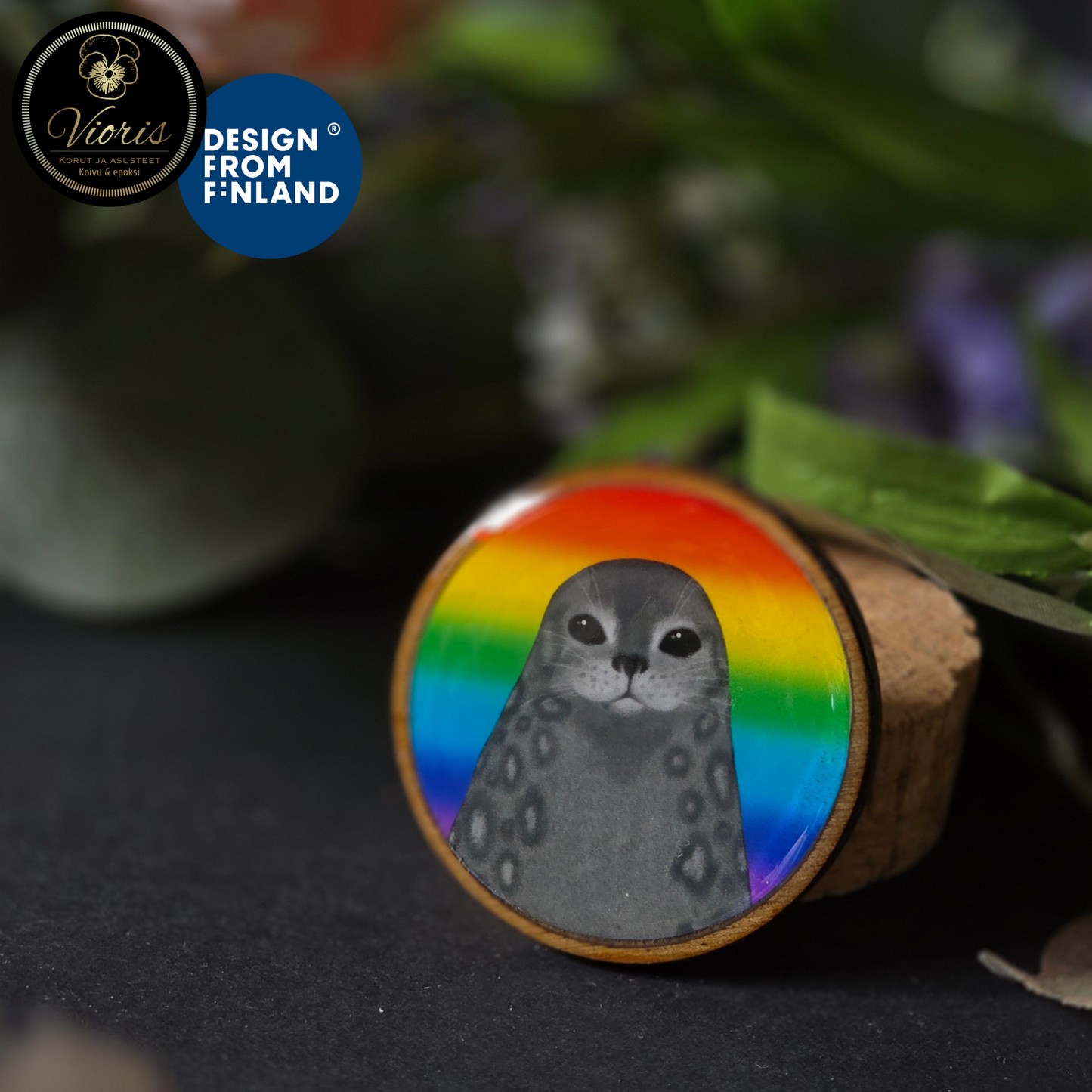 Pride Saimaannorppa-magneetti (koivu&epoksi)